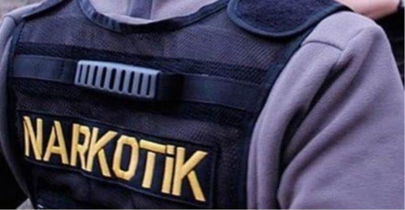 Uyuşturucu sanığı 3 kişiye ceza yağdı