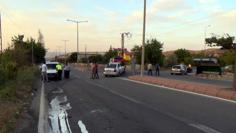 Hatalı dönüş kazaya neden oldu: 2 yaralı
