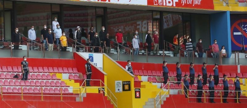 Kadir Has taraftarla buluştu
