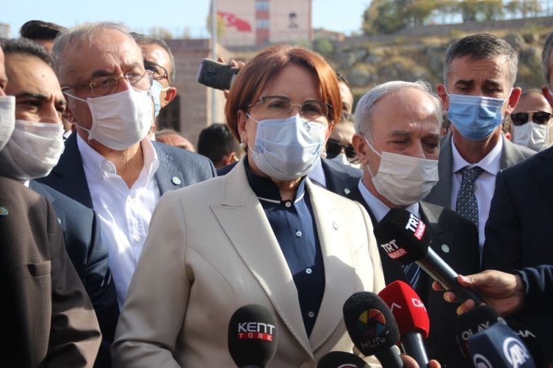 Meral Akşener’den Ümit Özdağ’ın açıklamalarına ilişkin yorum: “Görelim Mevla neyler, neylerse güzel eyler”
