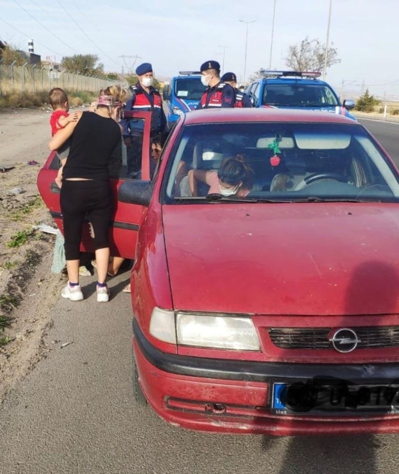 Otomobillerden hırsızlık yapan şahıslar yakalandı
