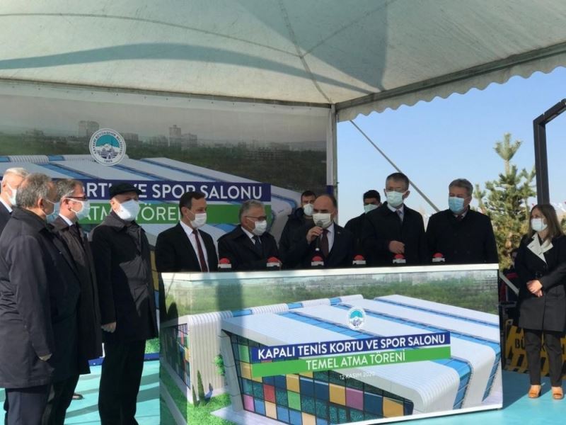 Kayseri’de 2 adet tenis kortu ve spor salonunun temeli atıldı
