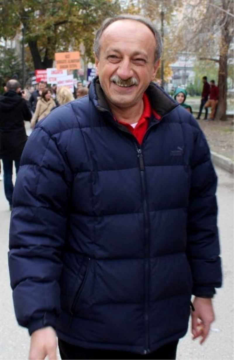 Dr. Ümit Işıldak: 