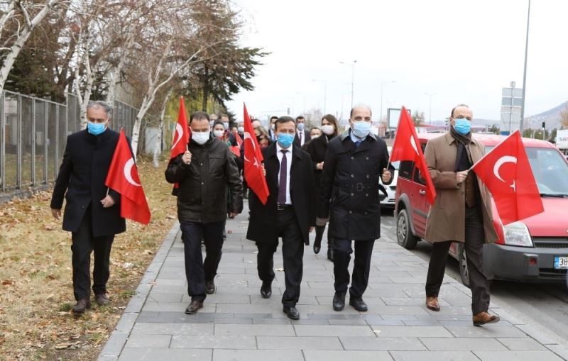 ERÜ, 17 Aralık Şehitlerini Unutmadı
