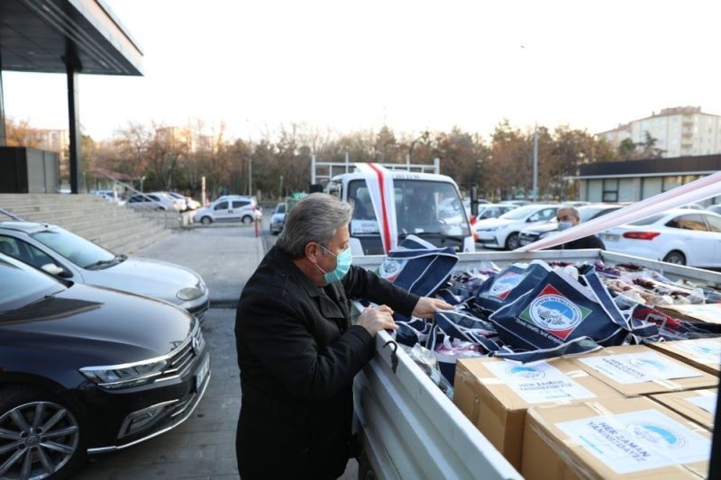 Melikgazi’de hayırseverlerle kapsamlı sosyal yardımlar devam ediyor
