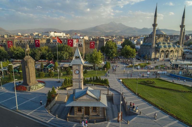 Kayseri’de 30 yıl sonra kış mevsiminde en sıcak günler yaşanıyor