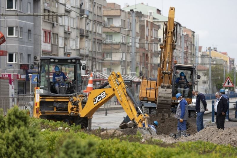 Büyükşehir, hizmette yerin altını üstüne getirdi
