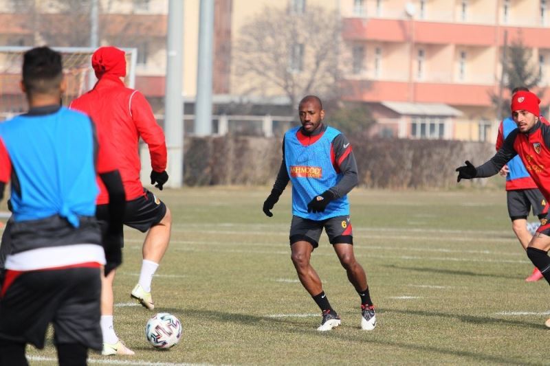 Kayserispor’dan ‘ırkçılığa’ tepki
