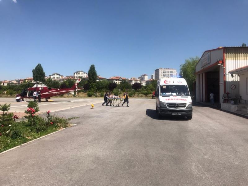  yaralanan kadın, ambulans helikopterle şehir merkezine getirildi