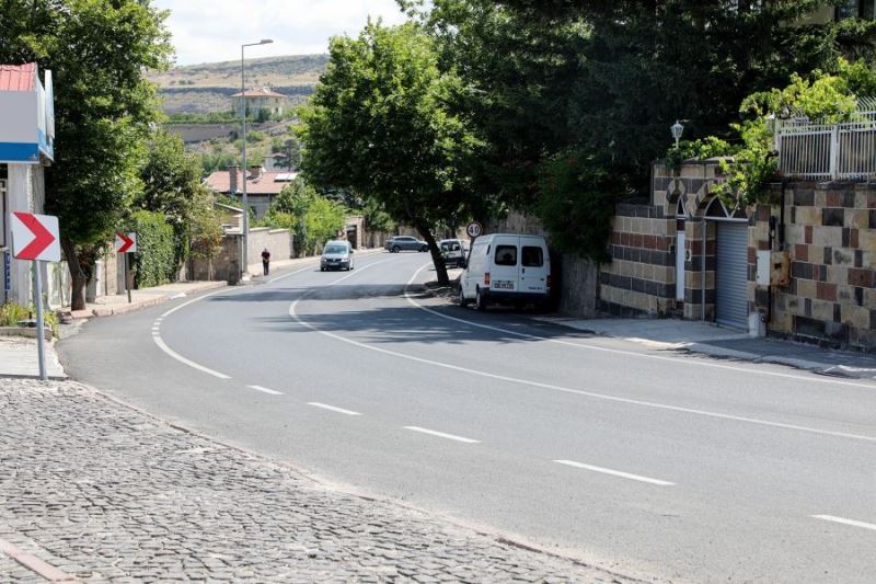  Talas’ta asfalt çalışmaları tüm hızıyla sürüyor