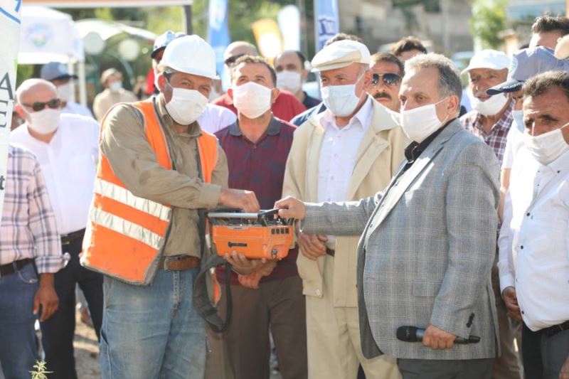 KURUKÖPRÜ’YE DOĞALGAZ, CEBİR’E SOSYAL TESİS