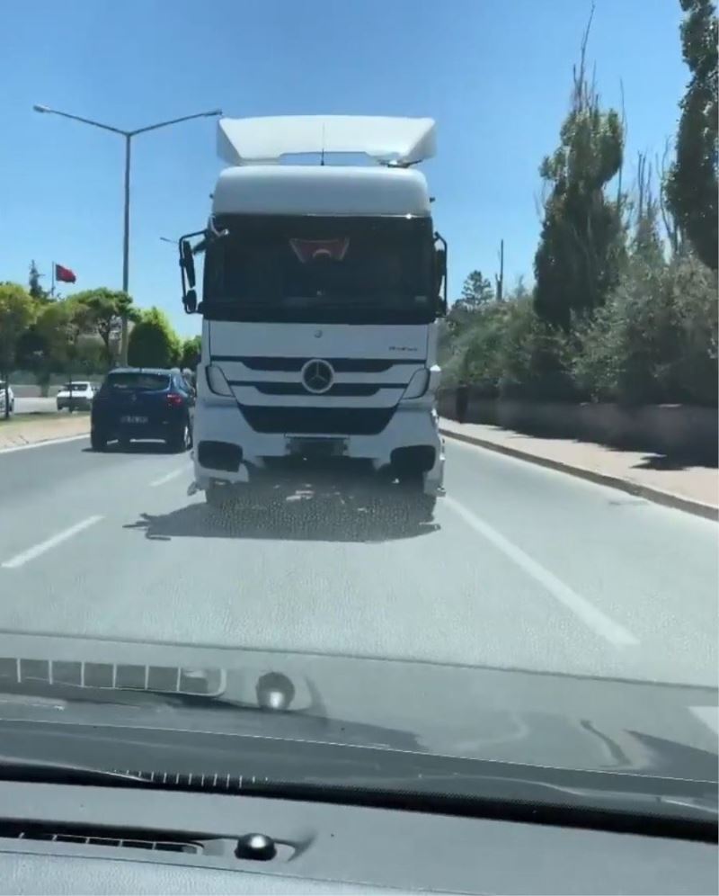 Trafikte sürücüleri şaşırtan görüntü