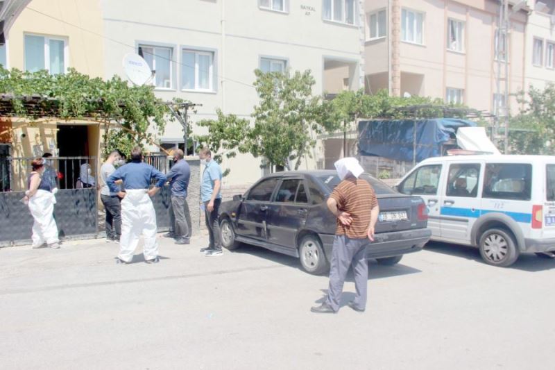 Yaşlı kadın yatağında ölü bulundu