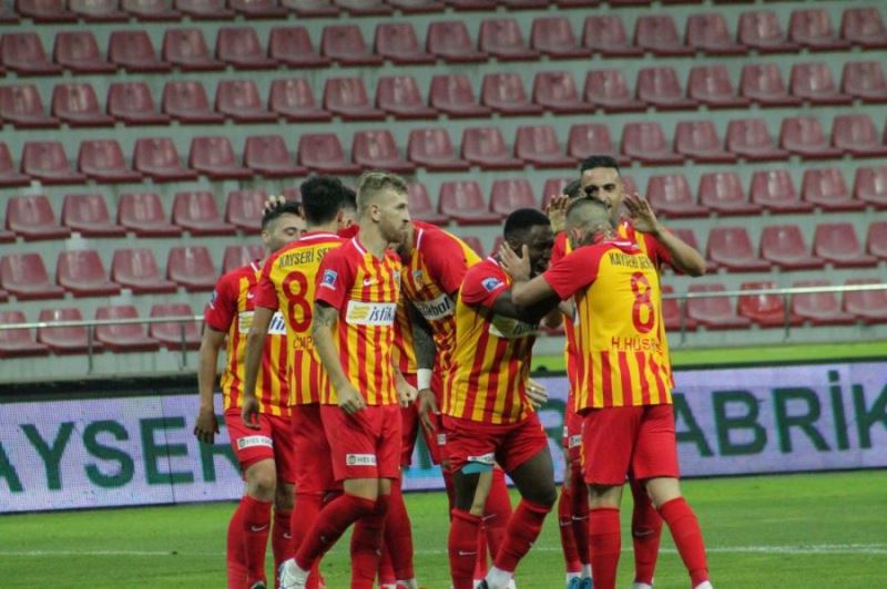 Kayserispor 7 sezon sonra Beşiktaş’ı yendi