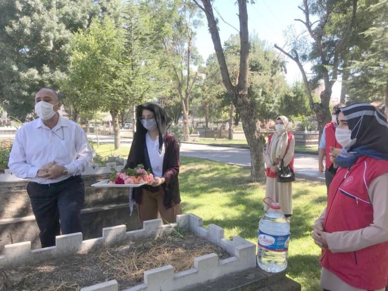 Çanakkale Gazilerinin kabirlerine vefa ziyareti