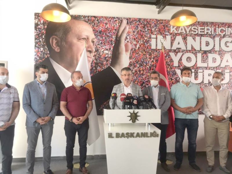 AK Parti İl Başkanı Çopuroğlu, “Darbe rüyası görenlerin korkulu rüyası olduk”