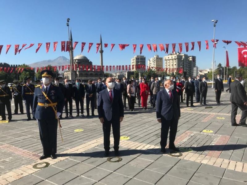 Vali Günaydın: “Geçmişimizi hem unutmayacağız hem de geleceğe iyi bir şekilde aktaracağız”