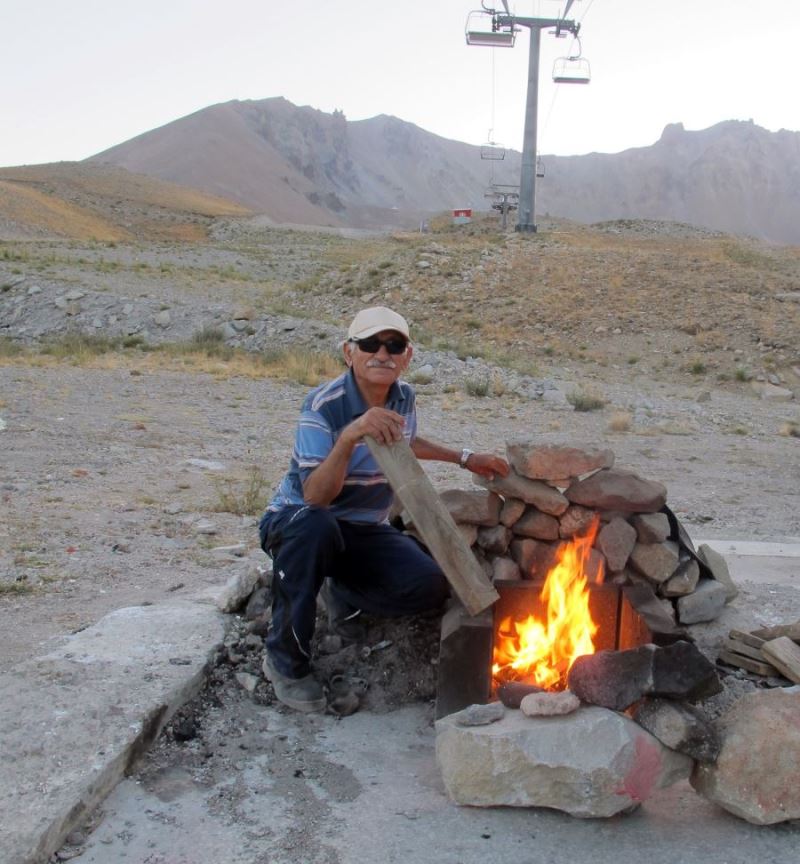  Erciyes’in zirvesinden İzmir’e selam