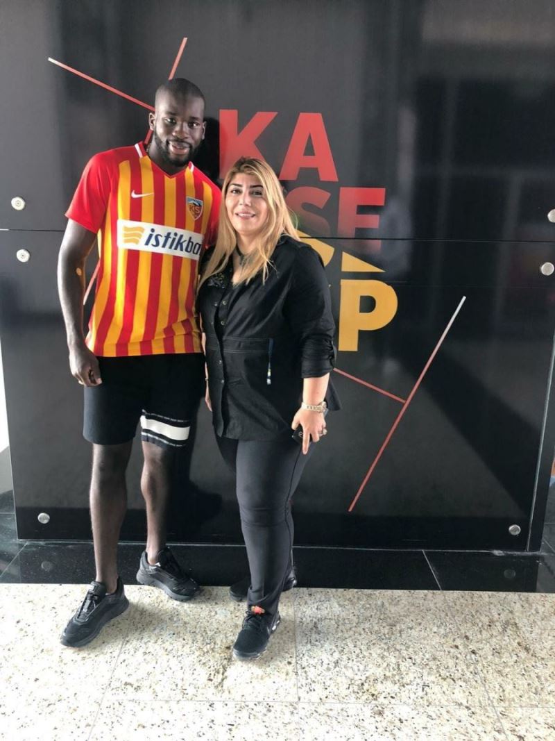  Kayserispor Kanga’yı transfer etti