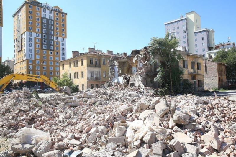 Başkan talimat verdi, büyükşehir temizledi