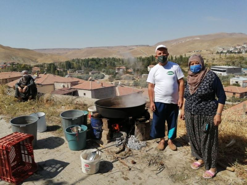Yeşilhisar’da pekmez yapımı başladı