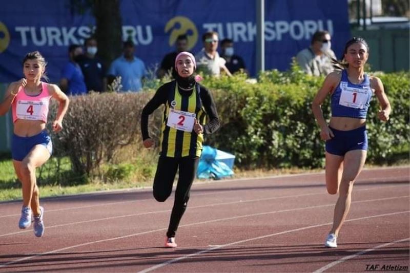 Kayserili sporcular Türkiye’yi Romanya’da temsil edecek