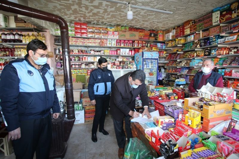 Zabıta ekipleri Hacılar’da fırın ve bakkallarda denetim yaptı
