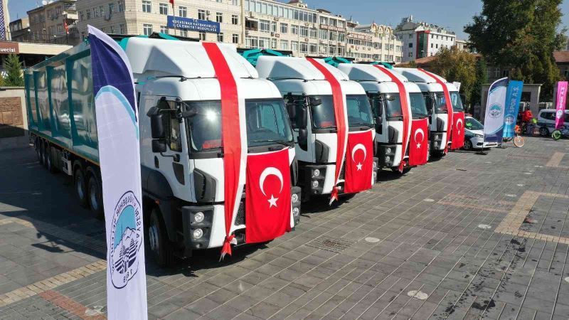 Büyükşehir’in 6 milyon TL’lik araçları ile hafriyat yönetim sistemi tanıtıldı
