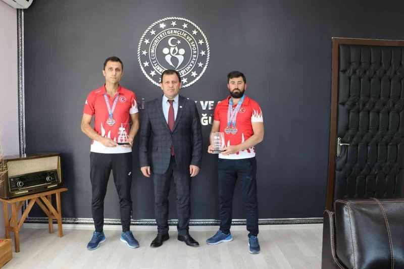 Taekwondo sporcularından Kabakcı’ya ziyaret
