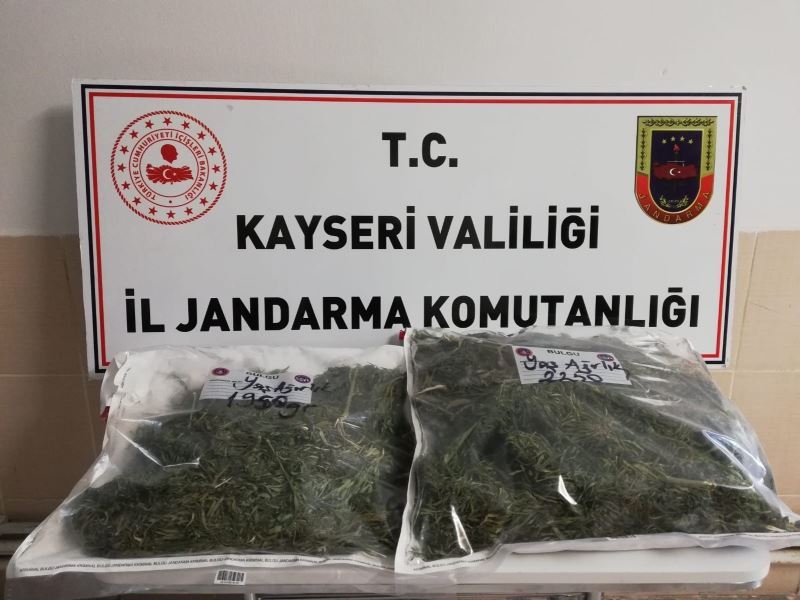 Kayseri’de 4 kilo esrar ele geçirildi
