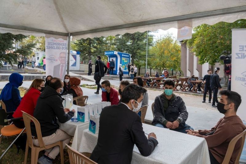 Büyükşehirden üniversite öğrencilerine ücretsiz danışmanlık hizmeti
