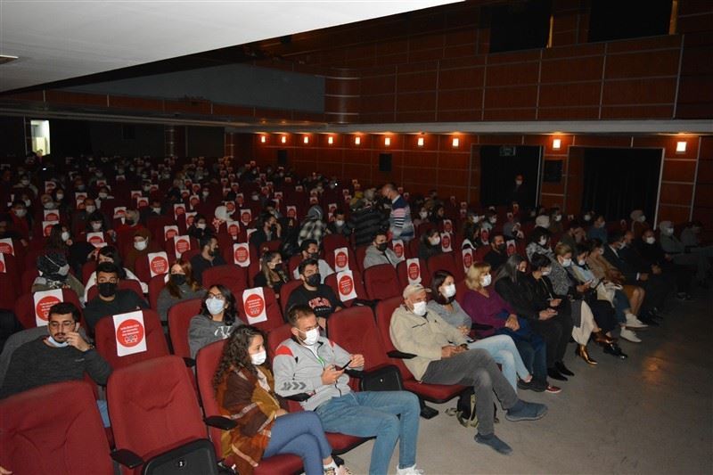 Kayseri Devlet Tiyatrosu sezonu açtı
