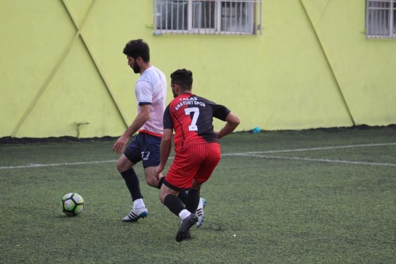 Kayseri amatör futbolda kırmızı kart gerginliği
