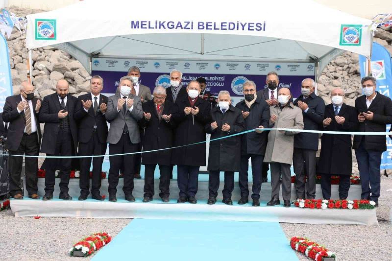 Melikgazi Belediyesinden bir günde iki açılış
