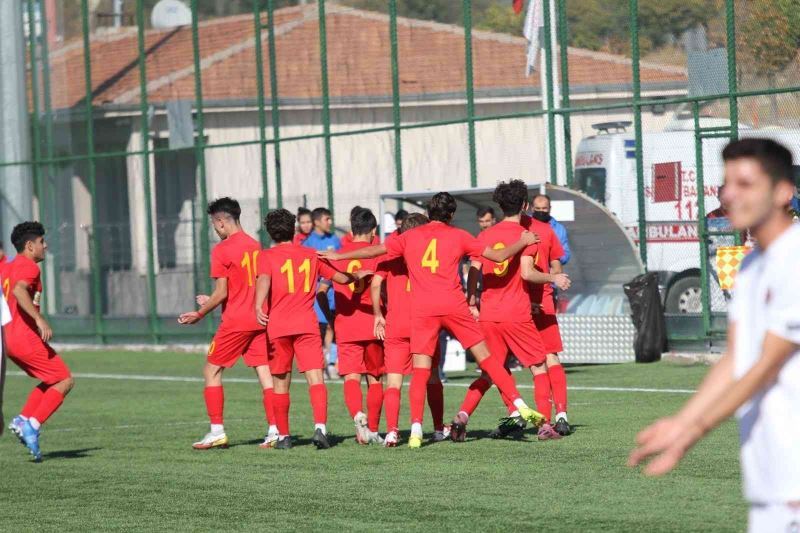 Kayserispor U16 takımı 3 attı, 3 aldı
