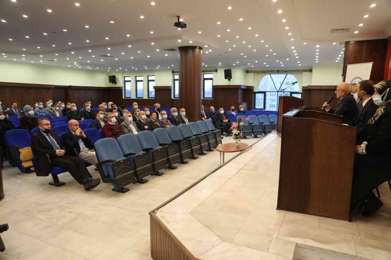 İl Müftüsü Yusuf Akkuş personelle tanışma toplantısı düzenledi
