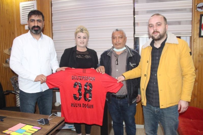 (Özel) Berna Gözbaşı örnek oldu, Kayseri’de ikinci kadın kulüp başkanı göreve başladı
