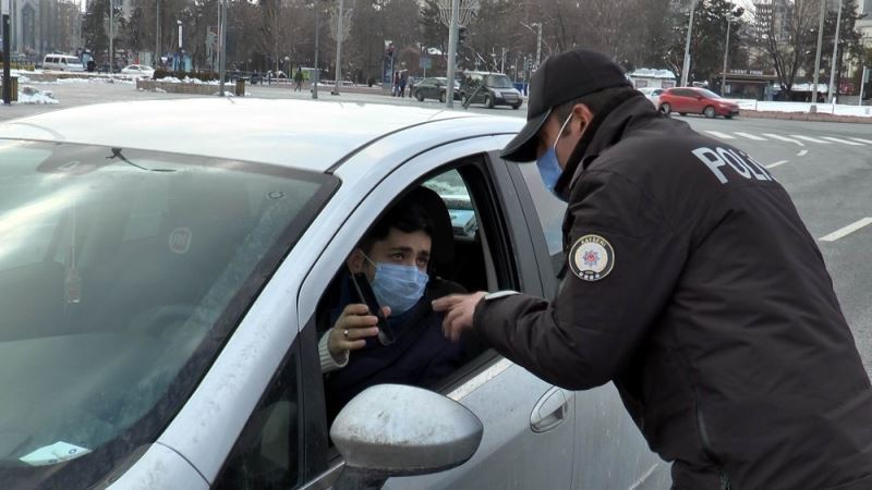 Sokağa çıkma kısıtlamasında denetimler aralıksız devam ediyor
