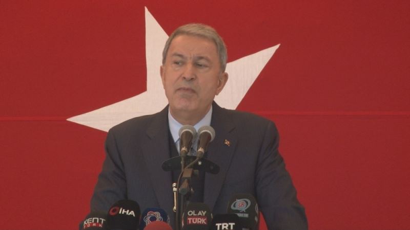 Bakan Akar: “Teröristlerin en güvenli gördükleri yerde bile inlerini başlarına yıktık