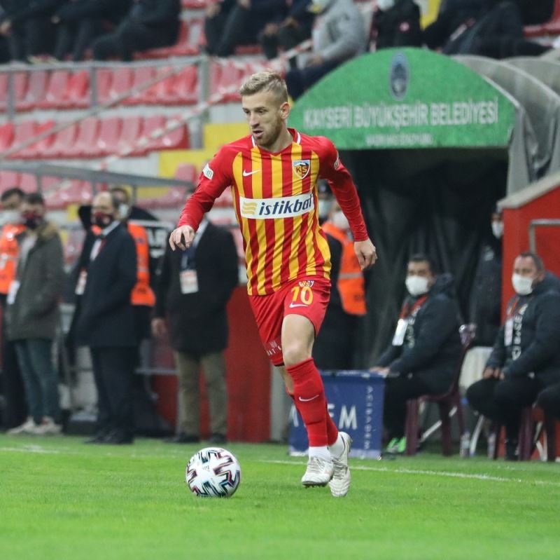 Kayserispor’da Pedro Henrique’ye tepki var
