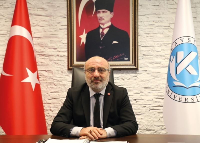 Rektör Karamustafa: “18 Mart ölümsüz bir kahramanlık zaferidir”
