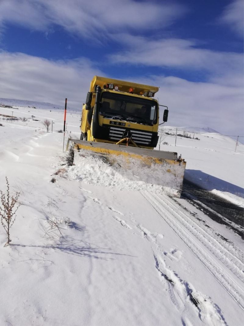 Kayseri’de 94 mahalle yolu ulaşıma açıldı
