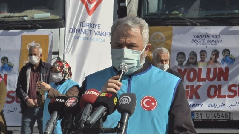 Kayseri’den sınır bölgesine 13 tır gıda yardımı
