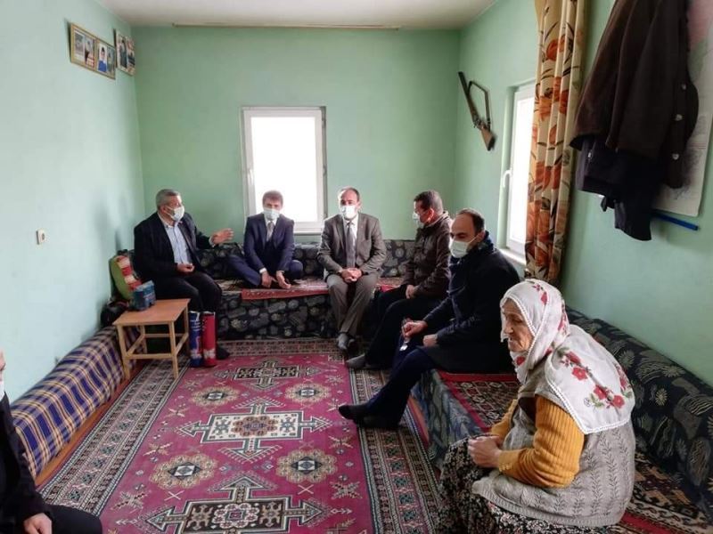 Kaymakam Cebeci ve Başkan Şahin’den Akdere Mahallesi’ne ziyaret
