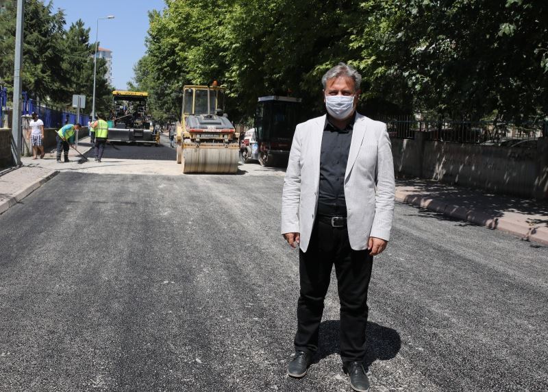 Melikgazi Belediyesi yol çalışmaları için malzeme satın aldı
