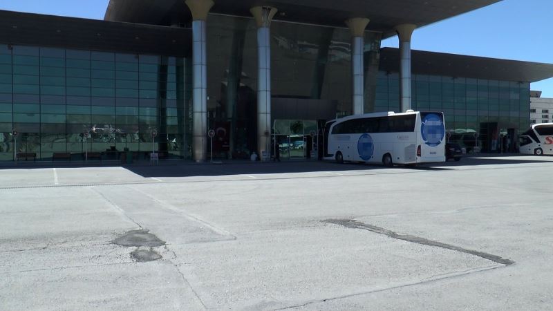 Kapanmanın gölgesinde bayrama hazırlanan terminal işletmecileri bayram sonrasından umutlu
