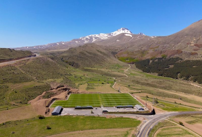 Erciyes futbol takımlarını misafir etmeyi bekliyor
