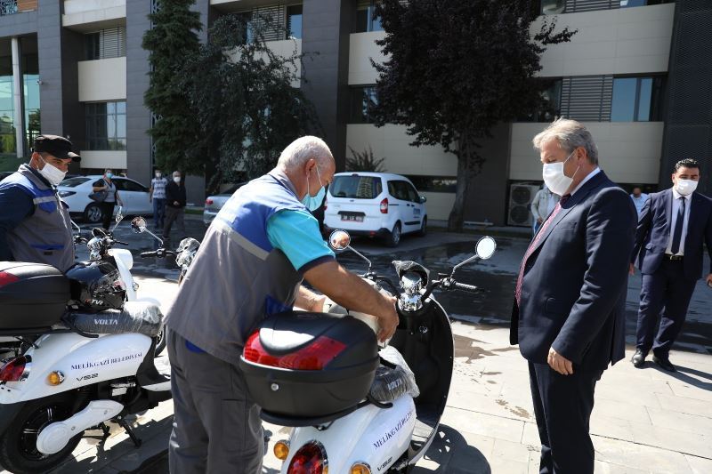 Çevreci belediyeden 10 adet elektrikli motosiklet
