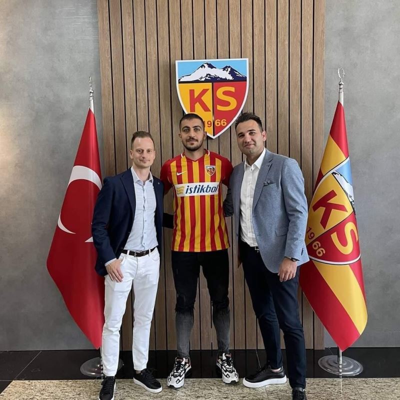 Kayserispor, Majid Hosseni’yi açıkladı
