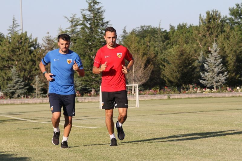 Kayserispor’un yeni transferleri idmanda
